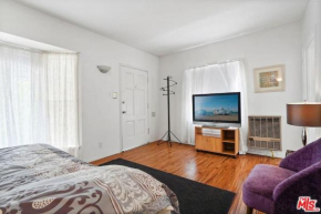 Lovely Studio Apartment located in Santa Monica A
